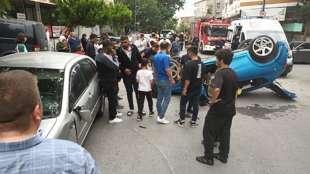 Kız arkadaşına evlilik teklif edecekti otomobiliyle takla attı