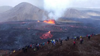 Continua la spettacolare eruzione del Fagradalsfjall in Islanda