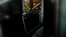 Son dakika haber | İETT otobüsüne saldırı anı cep telefonu kamerasına yansıdı