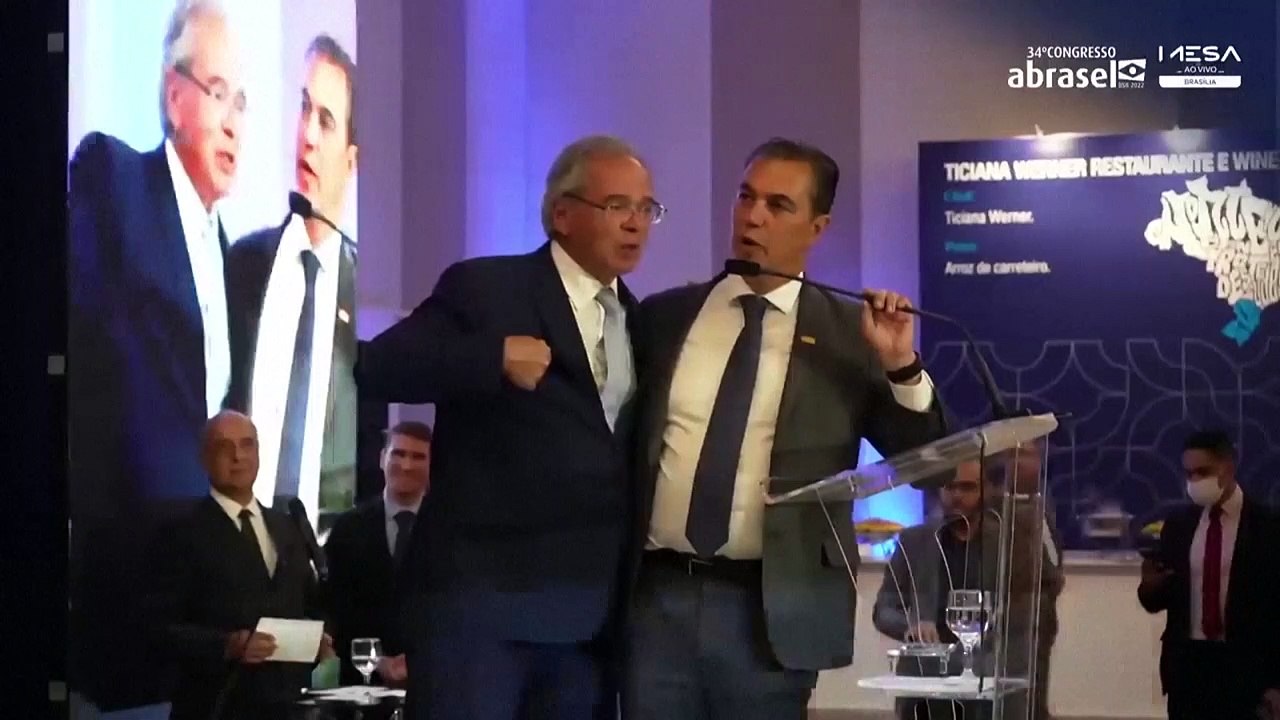 Ministro de Economía brasileño dice que Francia se está volviendo "irrelevante" para su país