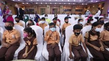 Bangladeş'te 5-12 yaş arası çocuklara kovid-19 aşısı