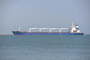 Mersin haberi! TAHIL YÜKLÜ GEMİ MERSİN LİMANI'NA GELDİ