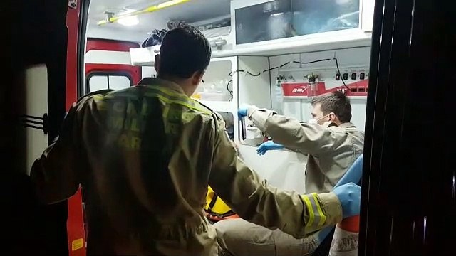 Motociclista passa mal e colide com veículo estacionado no Bairro São Cristóvão