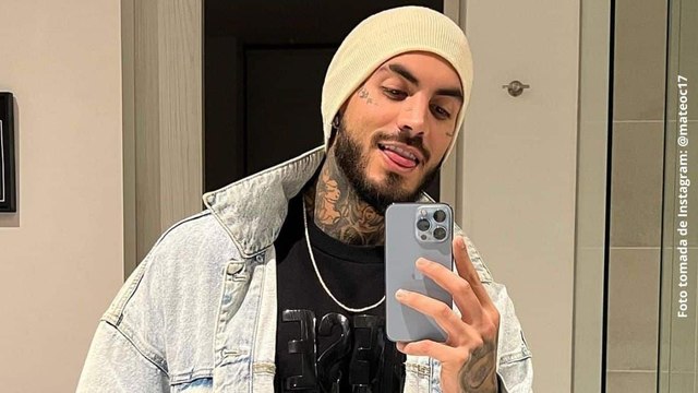 ¡Qué dolor!, Mateo Carvajal se tatúa las rodillas y lo revela en redes
