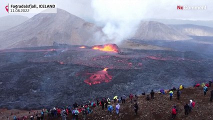 Schaulustige strömen zum Vulkan Fagradalsfjall auf Island