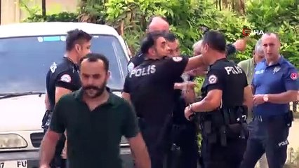 Antalya'da kavga ihbarına giden 2 polis silahla yaralandı