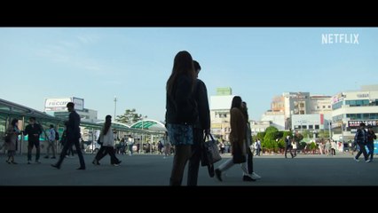 A Model Family  - S01 Trailer (englische UT)