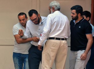 Otomobilde ölü bulunan çocuğun babasından kahreden sözler: Uyuyor diye kıyamadım, döndüğümde baygındı