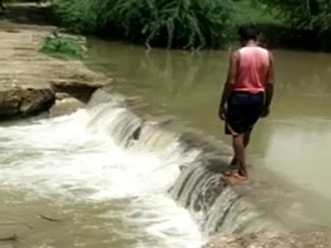 Bundi culvert news: पानी से बही पुलिया, ग्रामीणों को हो रही परेशानी