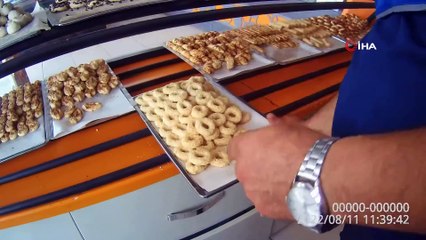 İğrenç manzara! Sinekli böcekli pastalara el konuldu