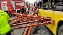 İstanbul’da feci kaza! Demir direkler İETT otobüsüne saplandı, çok sayıda yaralı var