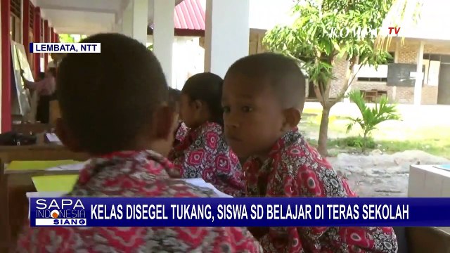 Kelas Disegel Tukang Bangunan, Para Siswa SD di Lembata NTT Terpaksa Belajar di Teras Sekolah