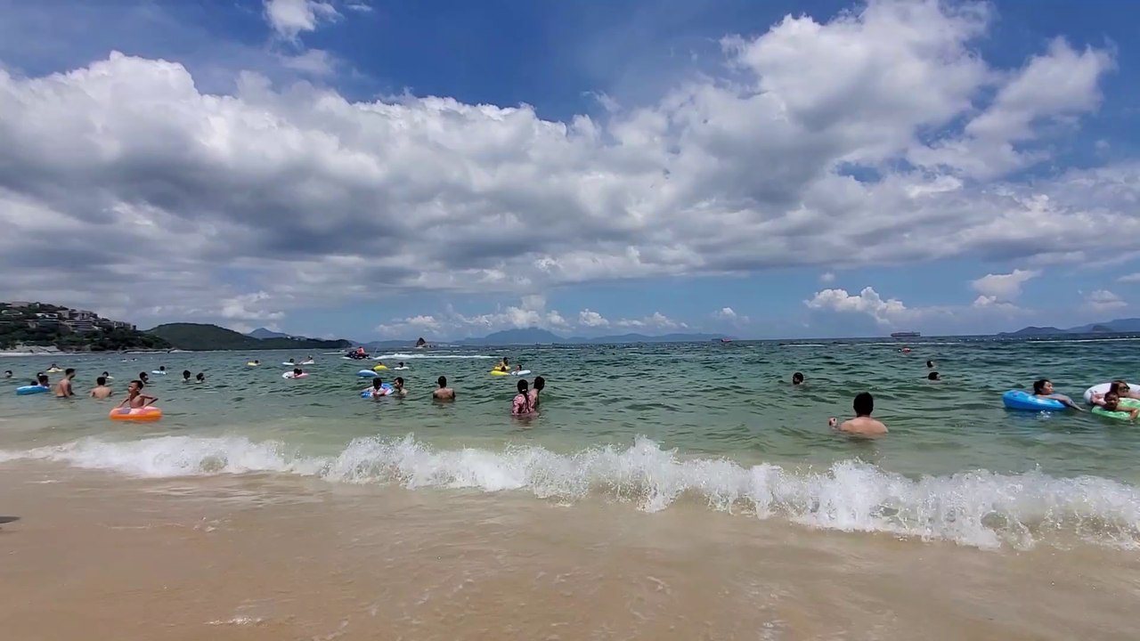Dameisha Beach; popular holiday getaway in Shenzhen