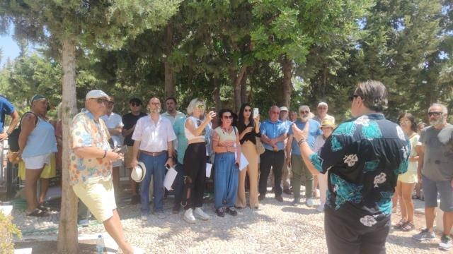 Muğla haberleri: Şair Can Yücel Datça'da mezarı başında anıldı