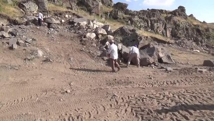 Geleneksel yöntemlerle çıkarılan "kevke taşı" çevre illere gönderiliyor