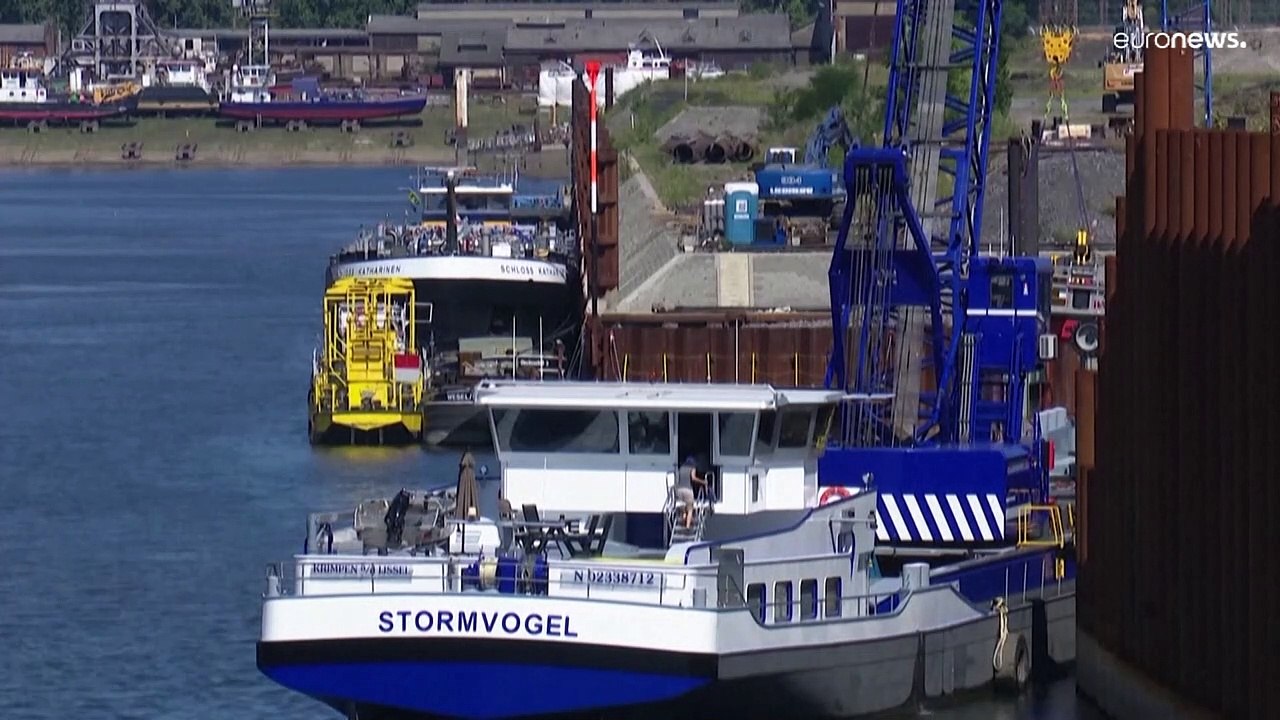 Niedrigwasser am Rhein: Sorge um Auswirkungen auf die Wirtschaft wächst