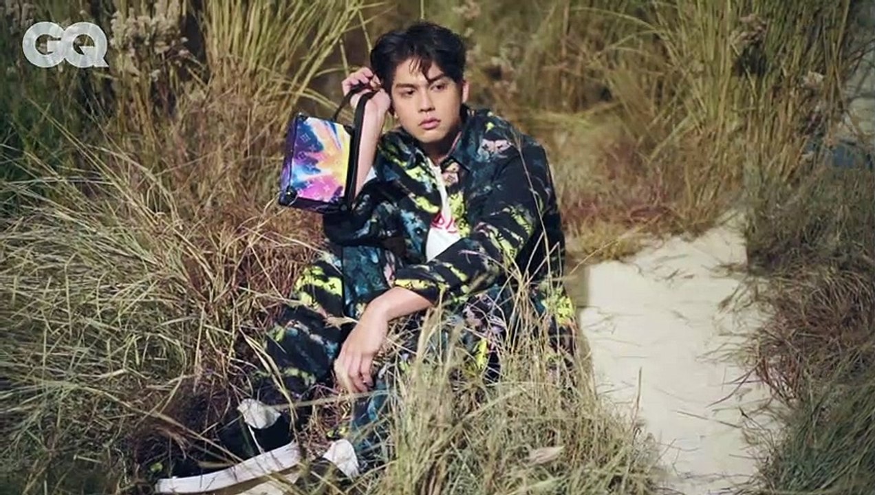 โอบรับธรรมชาติแบบไบร์ท-วชิรวิชญ์ ในลุค ‘LV²’ จาก Louis Vuitton | GQ Uncut