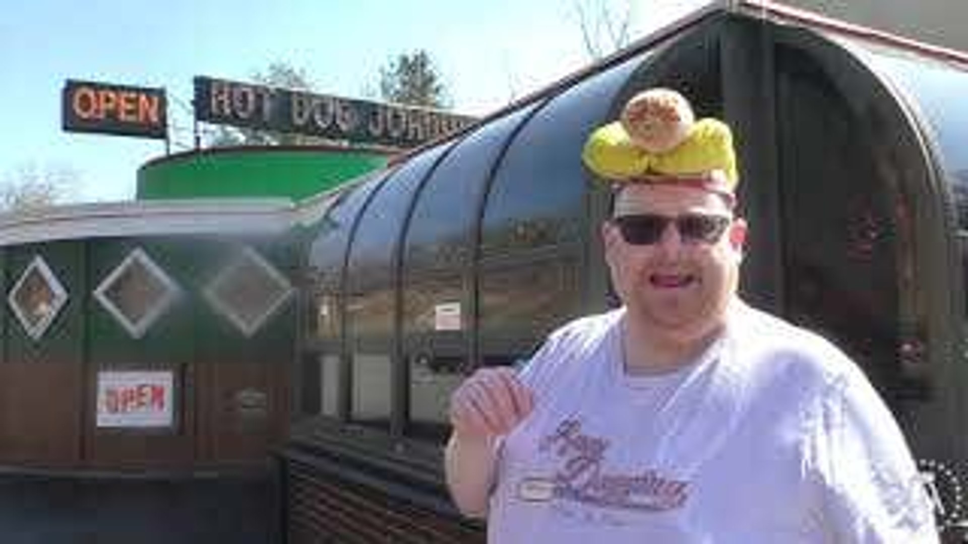 Raw Dogging at Hot Dog Johnny's