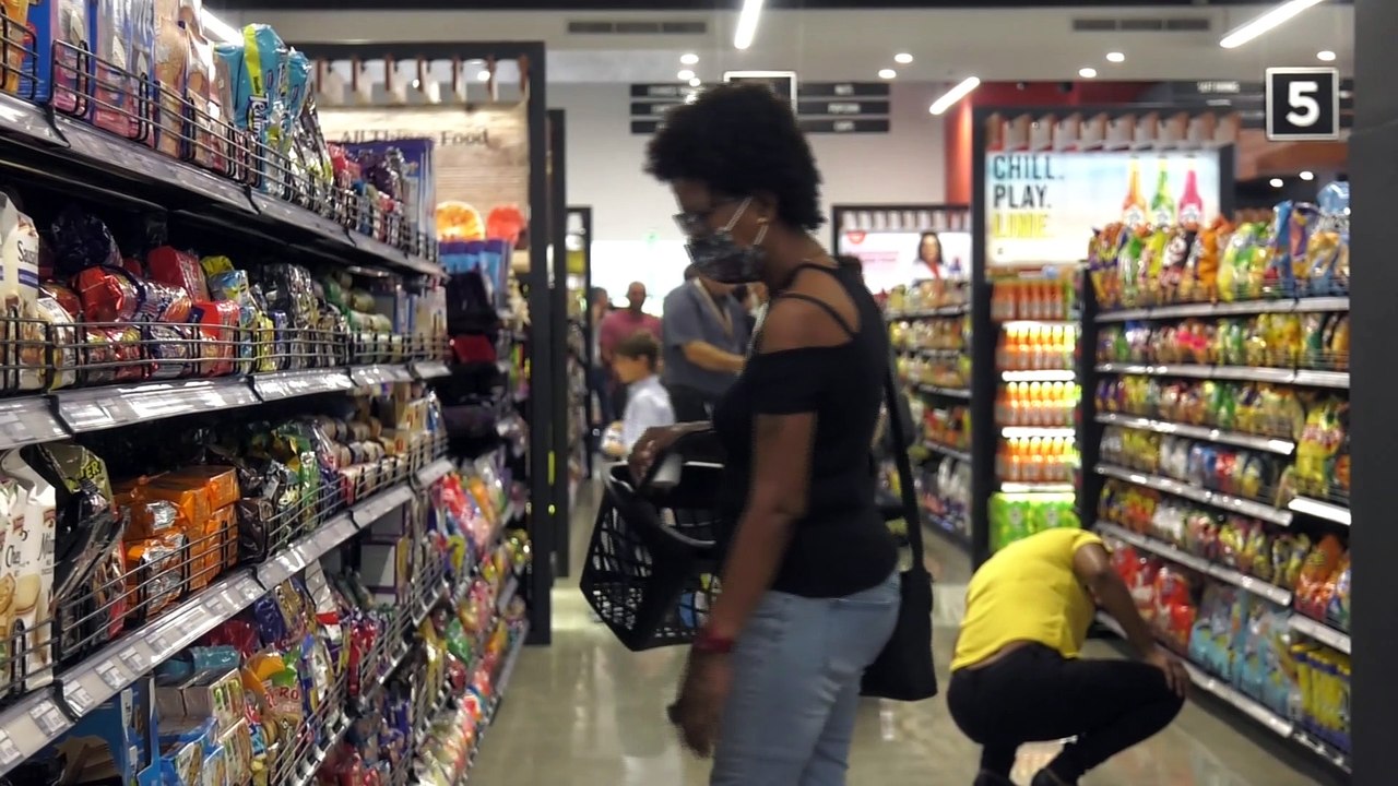 T&T GETS A FOOD HALL
