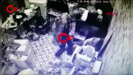 Kadıköy'de kadın cinayeti: Kafeye gelip öldürdü