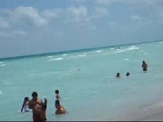 Miami, the sea, the sun, hot guyz