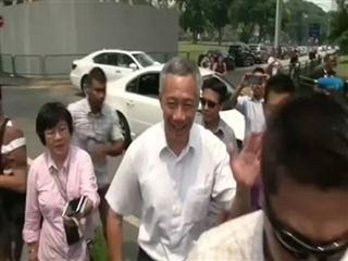 Singaporean PM votes in parliamentary election