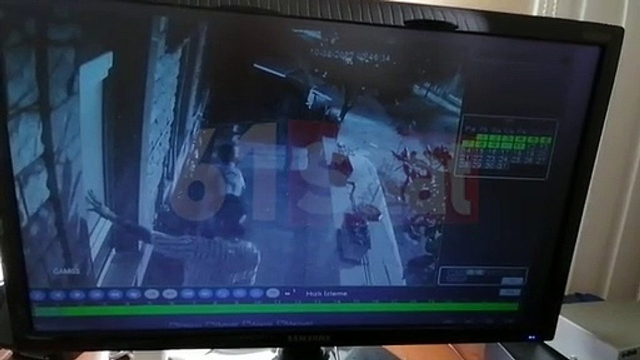 Trabzon’da yaşları küçük iki hırsız, caminin bağış kumbarasını çaldı