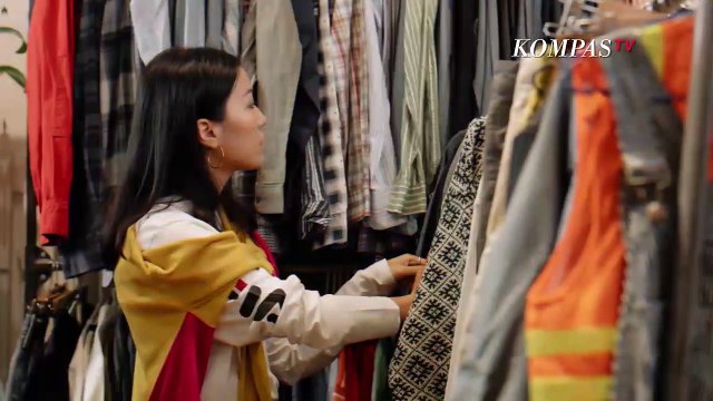 Apa Salahnya Baju Bekas Impor sampai Dibakar Begitu?