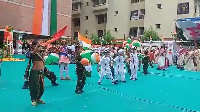 VIDEO : Har ghar tiranga: विद्यार्थियों ने पेश किए देशभक्ति के रंग