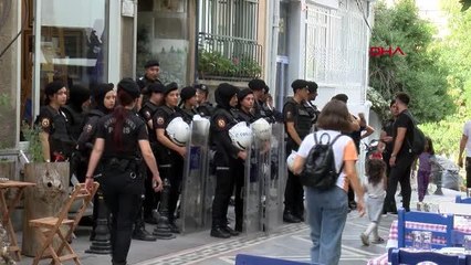 İSTANBUL-KADIKÖY'DE ÖLDÜRÜLEN MİHRİBAN ARDUÇ İÇİN EYLEM