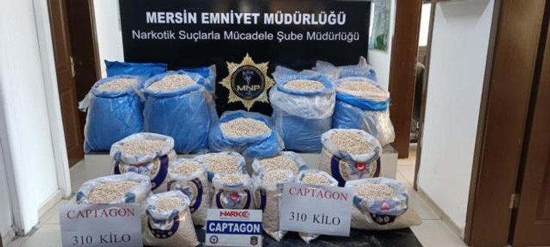 Mersin gündem haberleri... İçişleri Bakanı Soylu, Mersin'de 310 kilogram uyuşturucu hap ele geçirildiğini açıkladı (2)