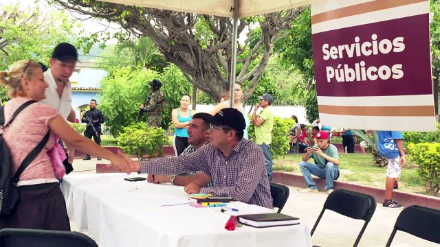 Población pide pavimentaciones y servicios básicos a Michel | CPS Noticias Puerto Vallarta
