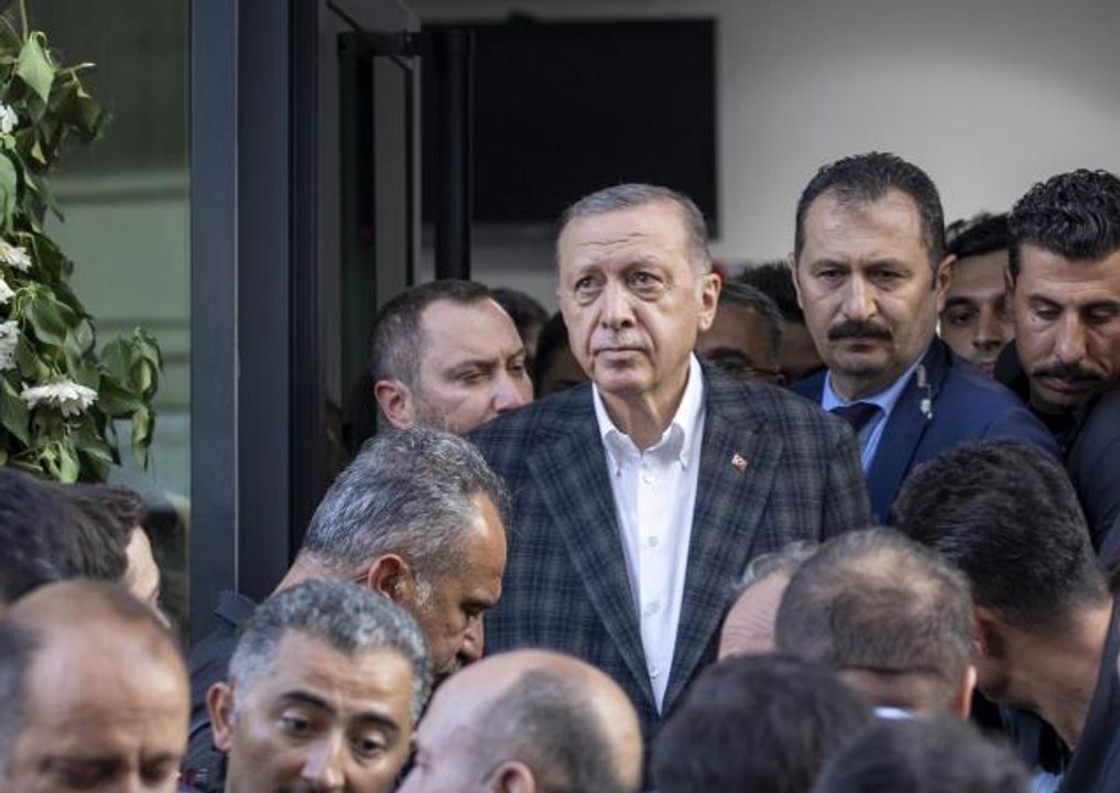 Çorum gündem haberi: Cumhurbaşkanı Erdoğan, AK Parti Çorum İl Başkanlığı'nı ziyaret etti