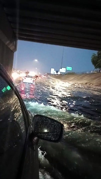 Brave Uber Driver Takes Car Through Flooded Underpass