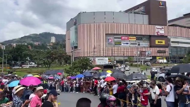 Desfile de autos antiguos: Multitudes en las calles para acompañar esta tradición-10