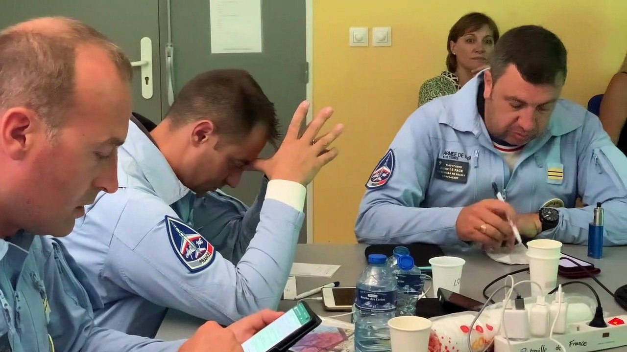La Patrouille de France à l'entraînement sur la base aéronavale d’Hyères