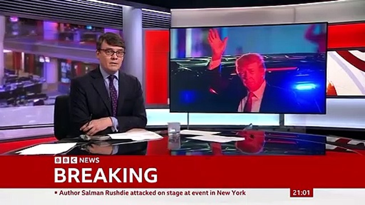 Donald Trump search warrant FBI took top secret documents from Florida home  BBC News