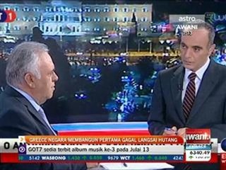 Greece negara membangun pertama gagal langsai hutang