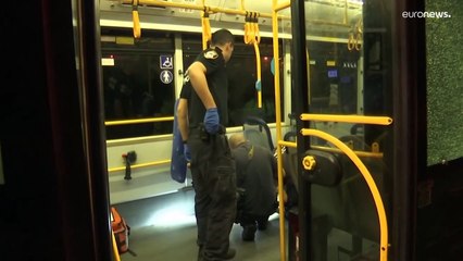 إصابة ثمانية  إسرائيليين جراء إطلاق نار على حافلة بالقدس