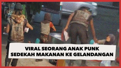 Jangan Nilai Buku dari Sampulnya, Anak Punk Ini Sedekah Makanan Ke Gelandangan