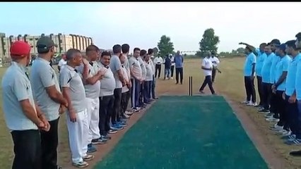 Bar-bench defeated the administration in a friendly cricket match in Hanumangarh