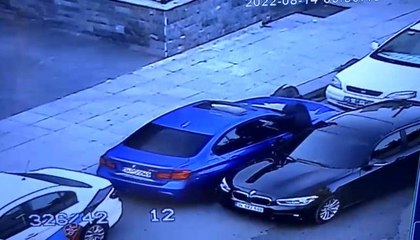 İstanbul'da lüks otomobillerden ön konsol hırsızlığı kamerada