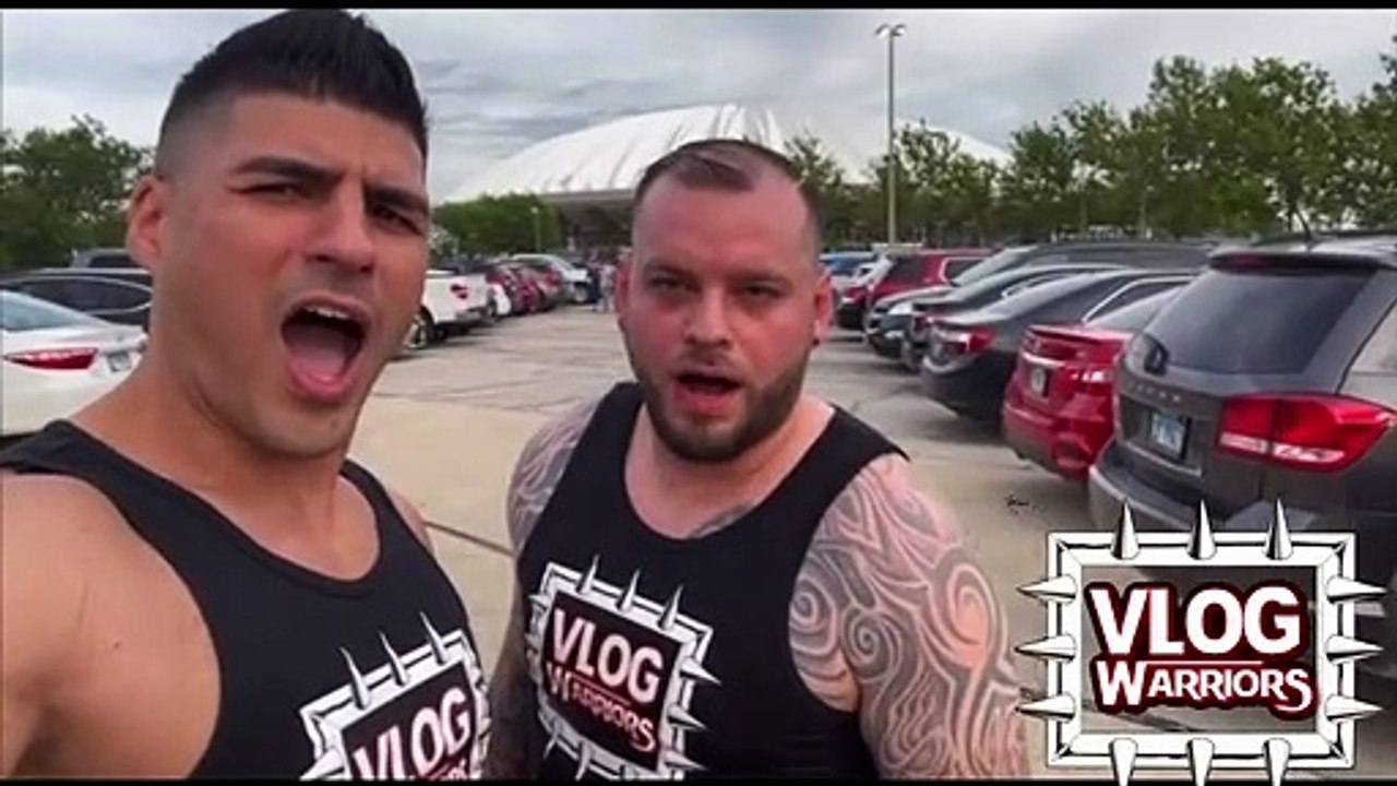 Matt Riddle defeats Seth Rollins WWE Street Fight