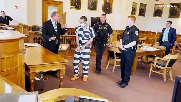 Покушение на Салмана Рушди: подозреваемому предъявили обвинения