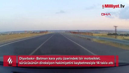 Dehşet anları! Motosiklet 14 takla atarak şarampole düştü