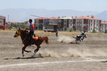 Erzincan haberi: Atlı Cirit Türkiye Şampiyonası çeyrek final müsabakaları Erzincan'da tamamlandı