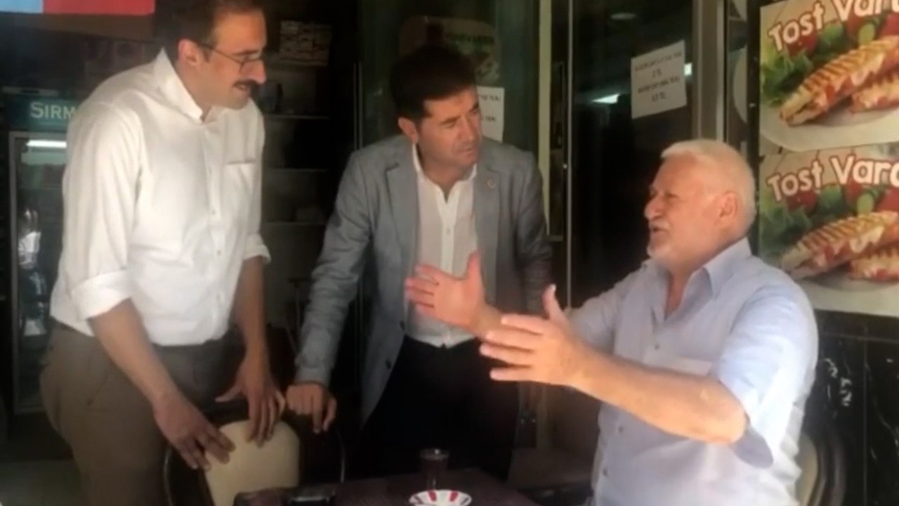 Emekli vatandaş: Belgesellerdeki aslanların yed...