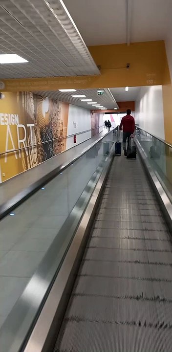Aéroport de Lyon-Saint Exupéry #France (5)