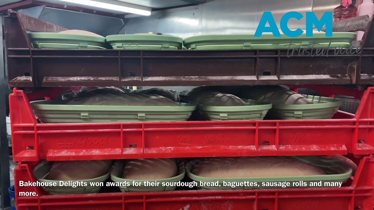 WATCH: Nowra's Bakehouse Delights making their award winning bread | South Coast Register | August 2022