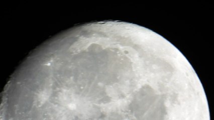 luna iluminada al 98%